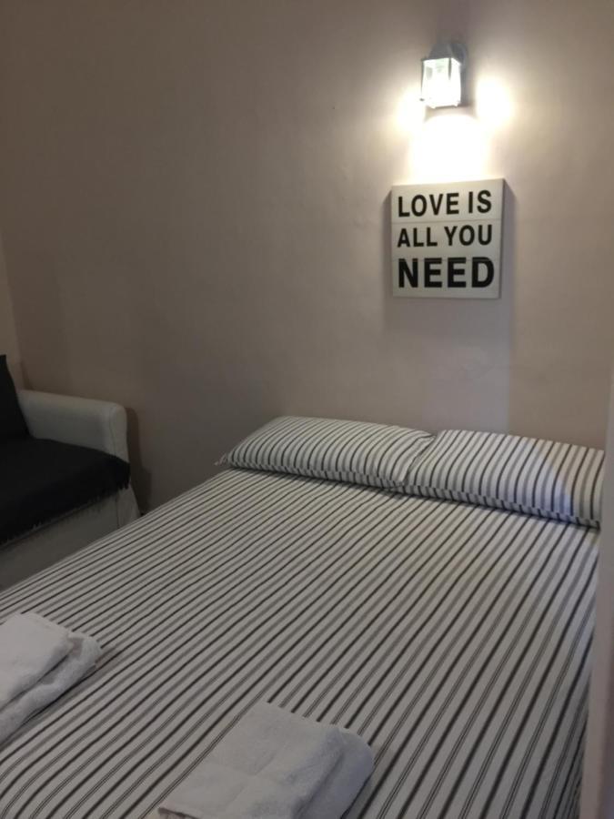 Bed2Go Bed & Breakfast Turin Phòng bức ảnh