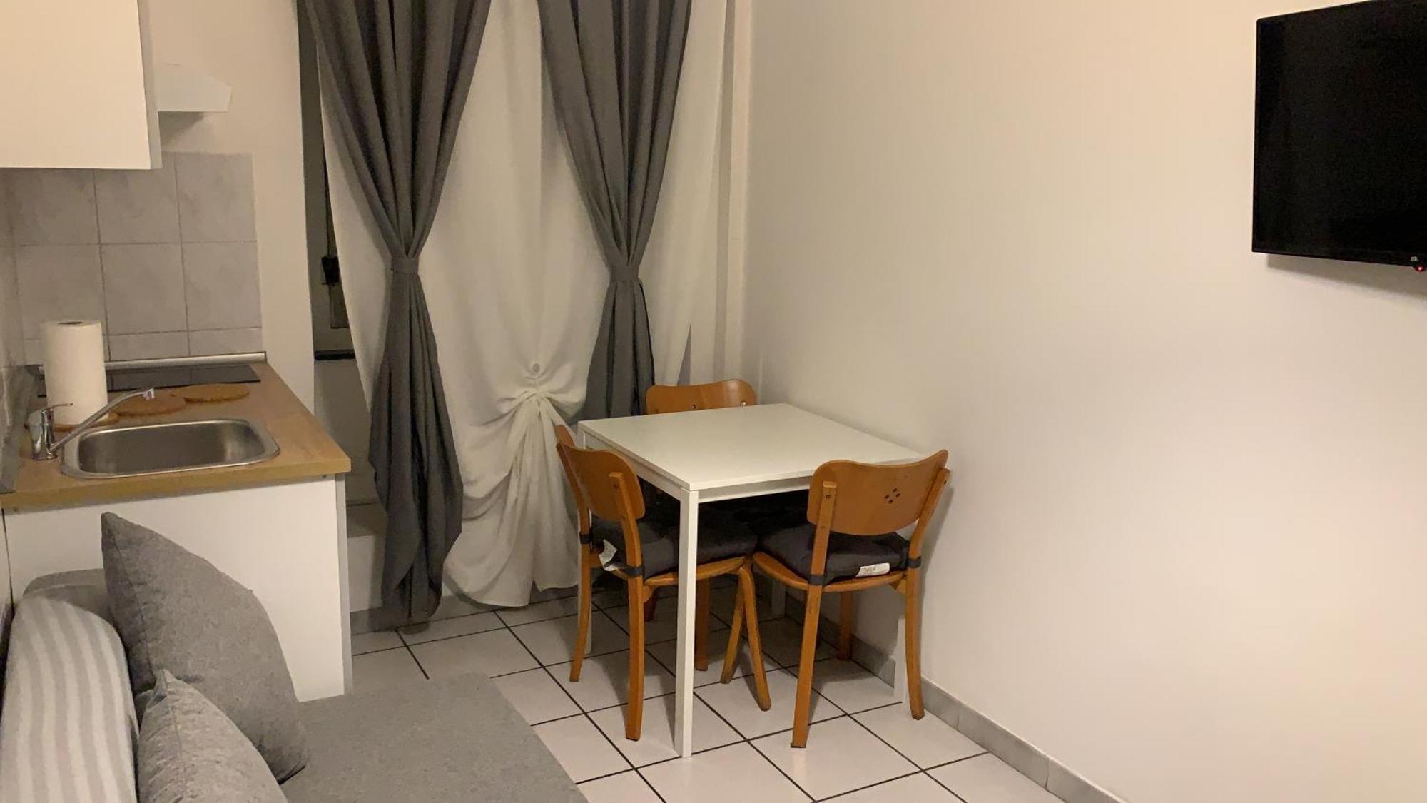 Bed2Go Bed & Breakfast Turin Phòng bức ảnh