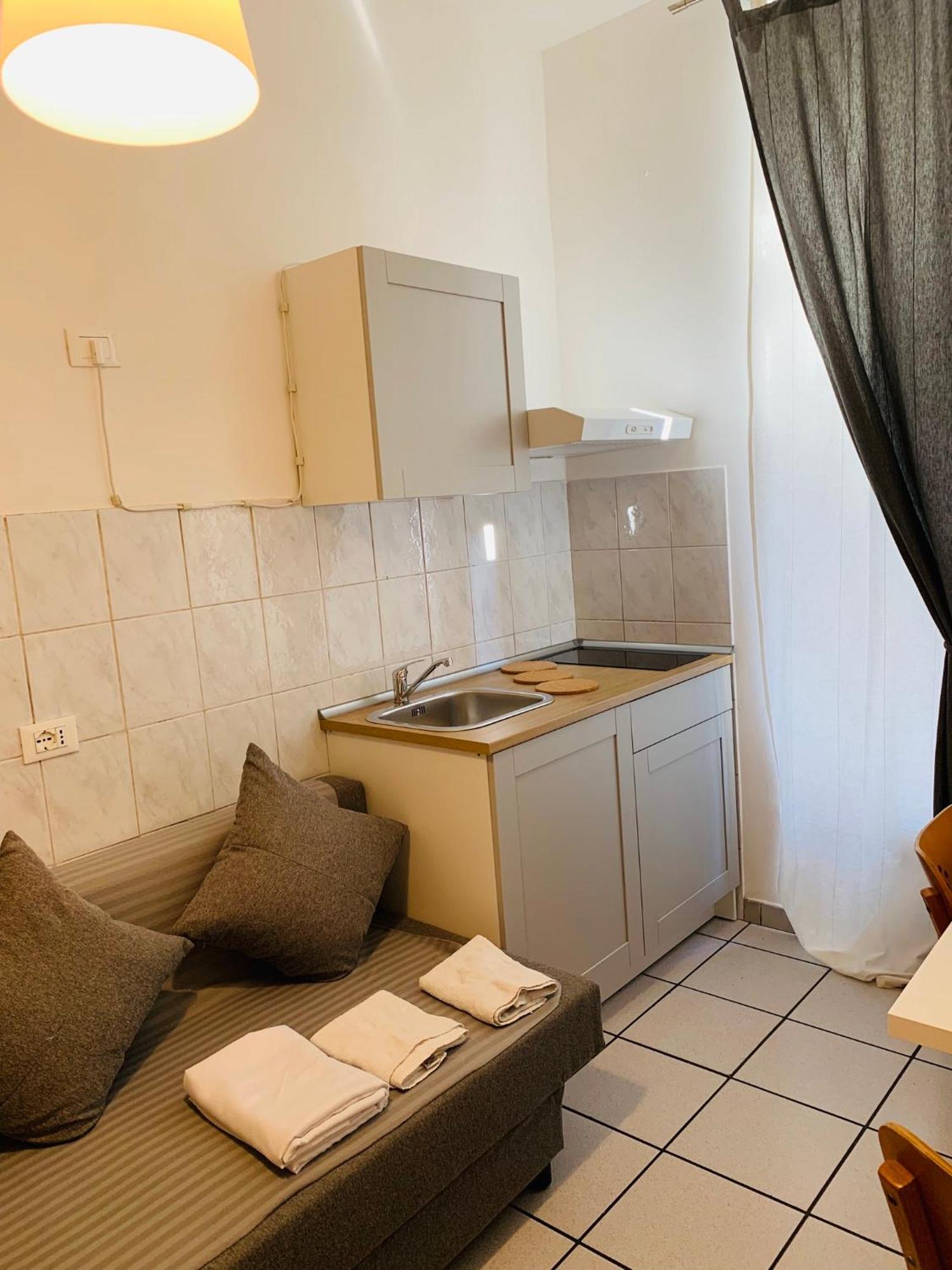 Bed2Go Bed & Breakfast Turin Phòng bức ảnh